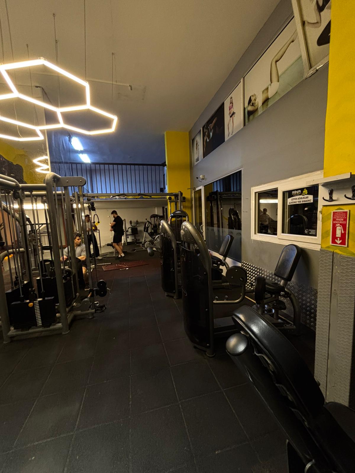 Rina Fitness Salon 13