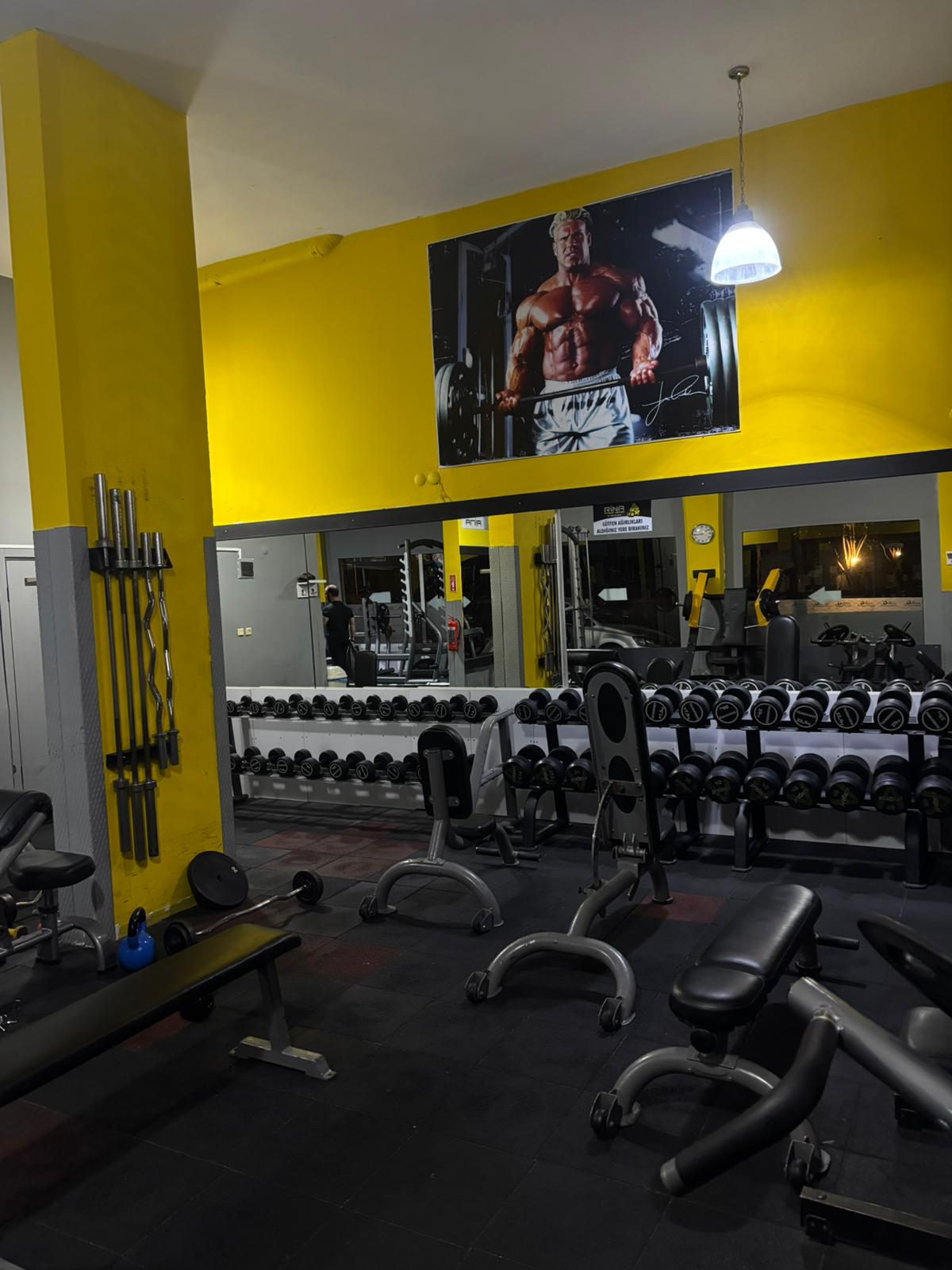 Rina Fitness Salon 4